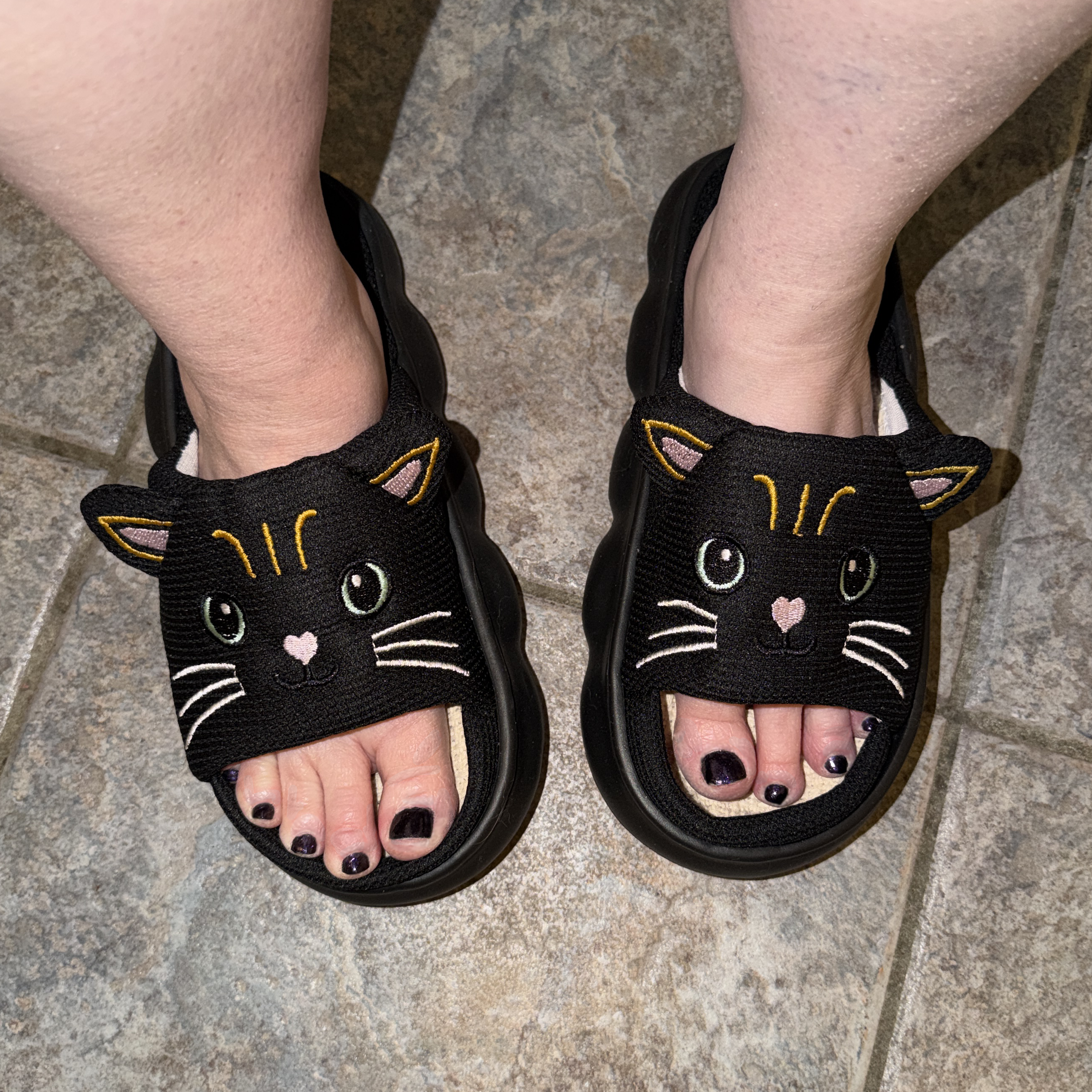 Black Cat Cozy Slide Slippers – Cute Kawaii Indoor Comfort Sandals